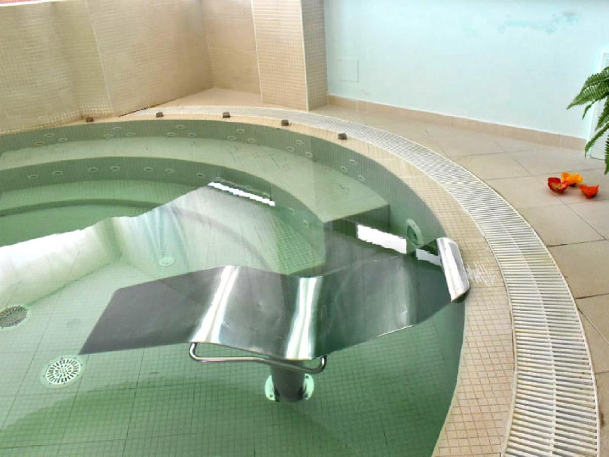 Residence Terme Di San Giacomo Sarnano Exteriör bild