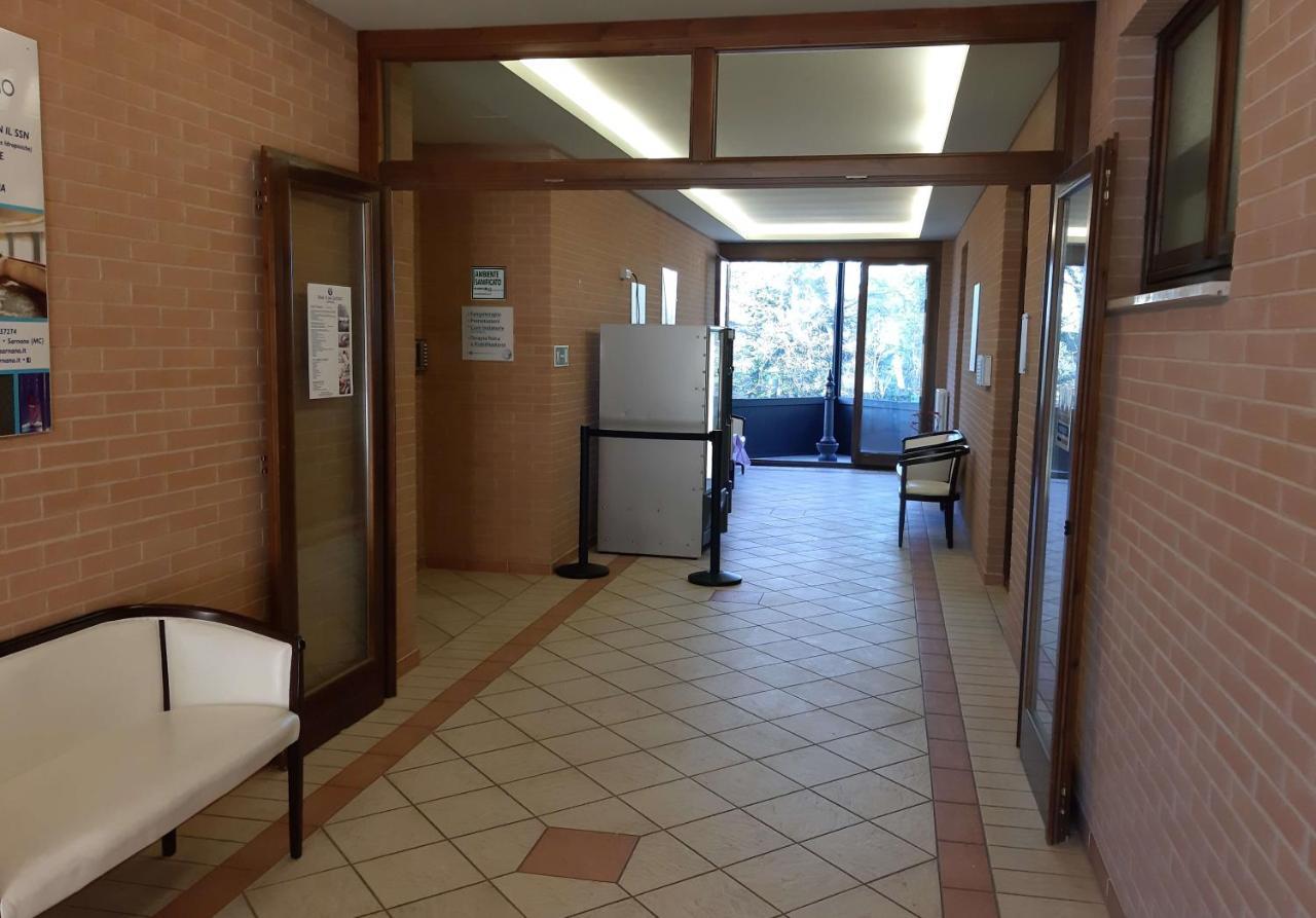 Residence Terme Di San Giacomo Sarnano Exteriör bild