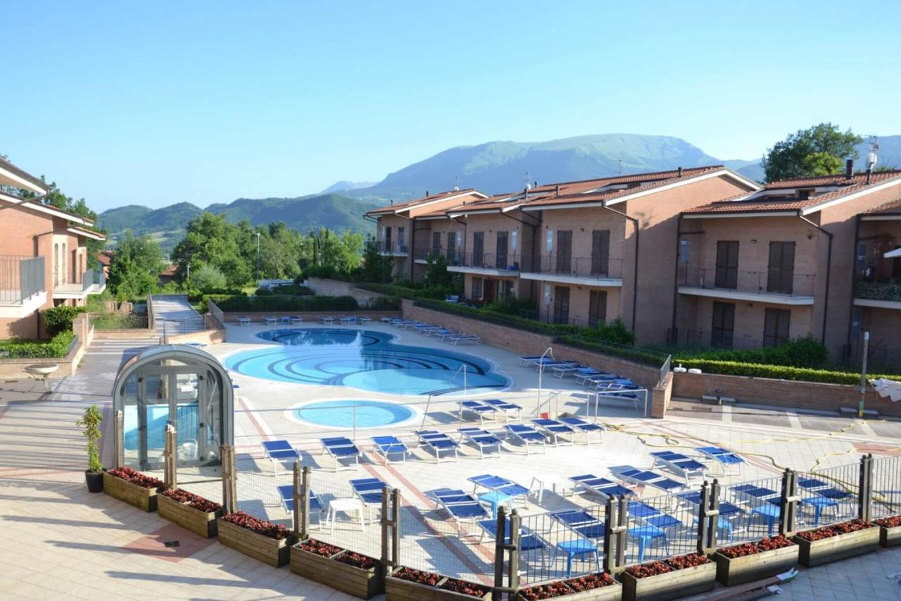 Residence Terme Di San Giacomo Sarnano Exteriör bild